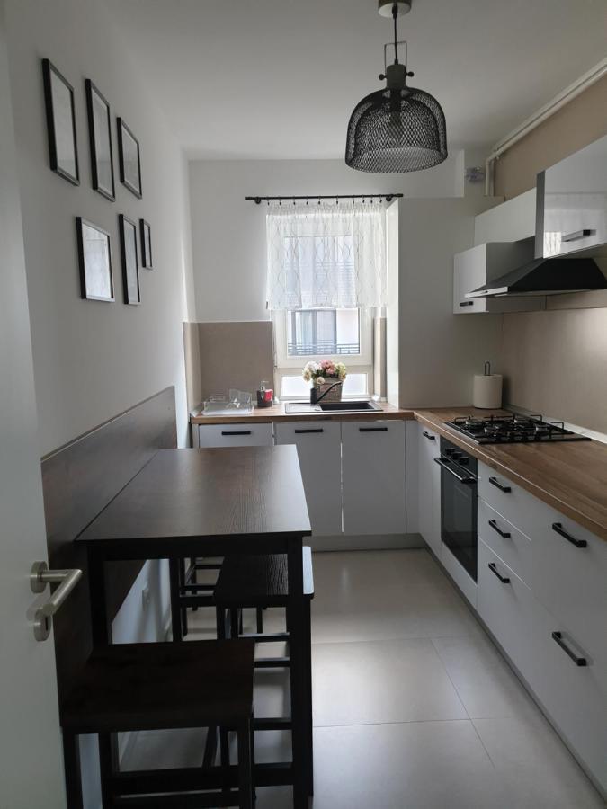 Апартаменты Qualis Apartament2 Брашов Экстерьер фото